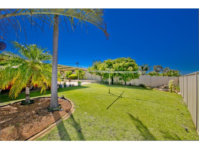 2 Mekong Place, Beechboro WA 6063