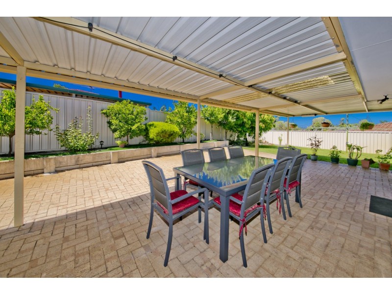 2 Mekong Place, Beechboro WA 6063