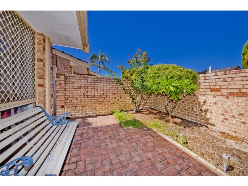 2/12 Brosnan Street, Dianella WA 6059