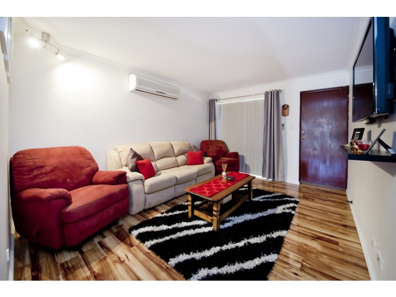 2/12 Brosnan Street, Dianella WA 6059