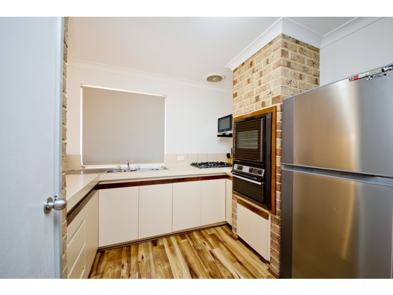 2/12 Brosnan Street, Dianella WA 6059