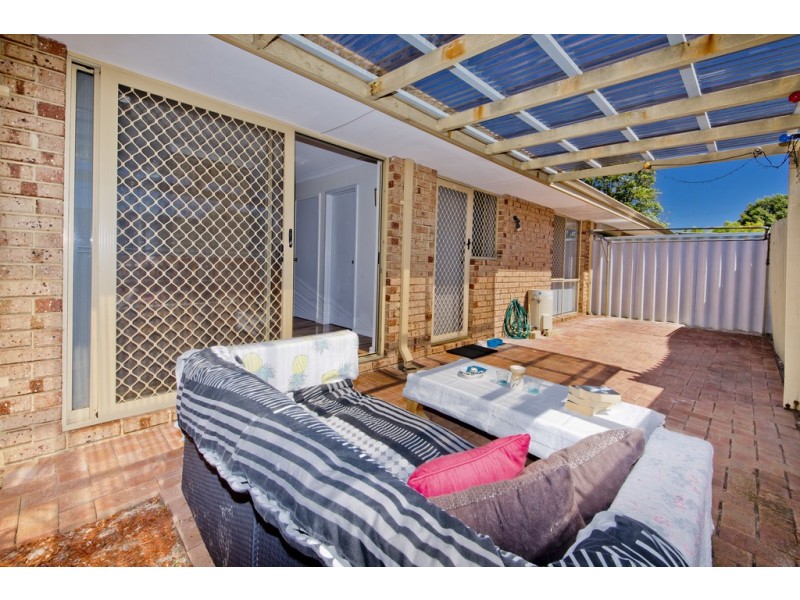 2/12 Brosnan Street, Dianella WA 6059
