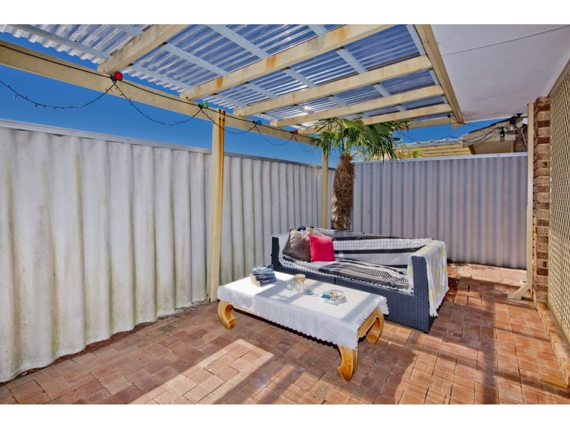 2/12 Brosnan Street, Dianella WA 6059