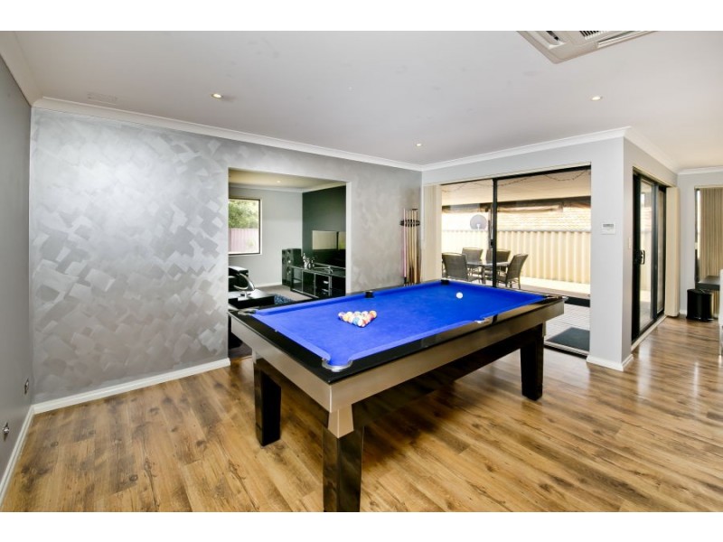 7 St Quentin Parkway, Alexander Heights WA 6064