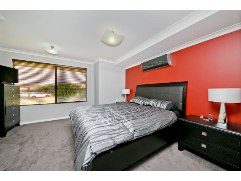 7 St Quentin Parkway, Alexander Heights WA 6064