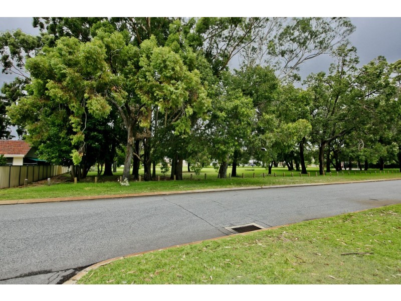 1/81 Shakespeare Ave, Yokine WA 6060