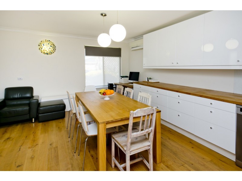 8 Phillips Street, Dianella WA 6059