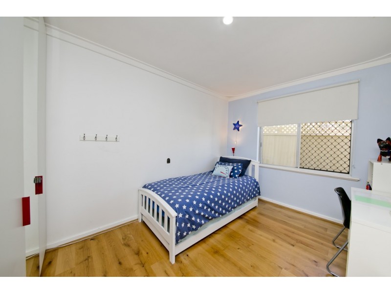 8 Phillips Street, Dianella WA 6059