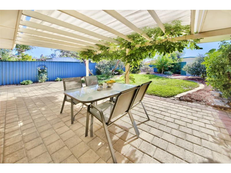 8 Phillips Street, Dianella WA 6059