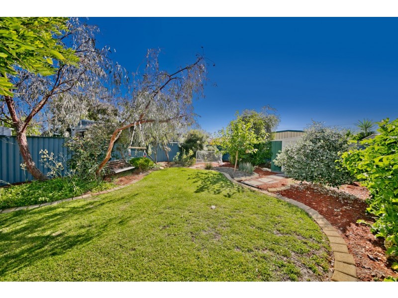 8 Phillips Street, Dianella WA 6059