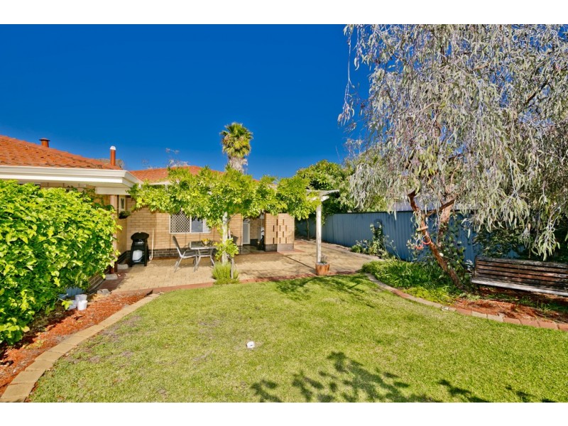 8 Phillips Street, Dianella WA 6059