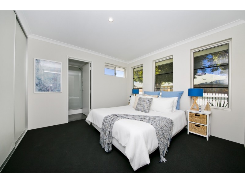 42 Third Ave, Bassendean WA 6054