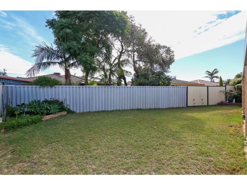 8b Ganges Place, Beechboro WA 6063