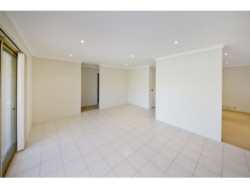 1/17 Satellite Retreat, Kiara WA 6054