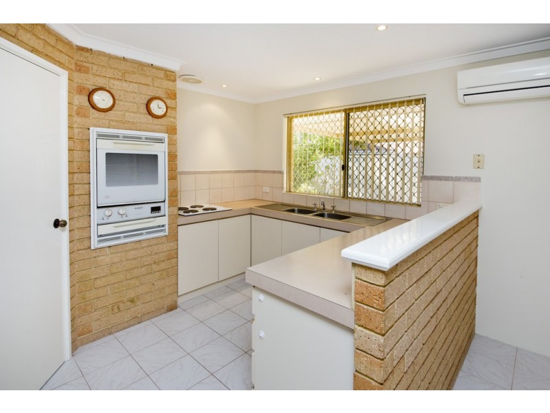 1/17 Satellite Retreat, Kiara WA 6054