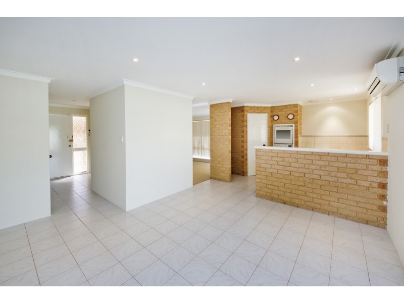 1/17 Satellite Retreat, Kiara WA 6054