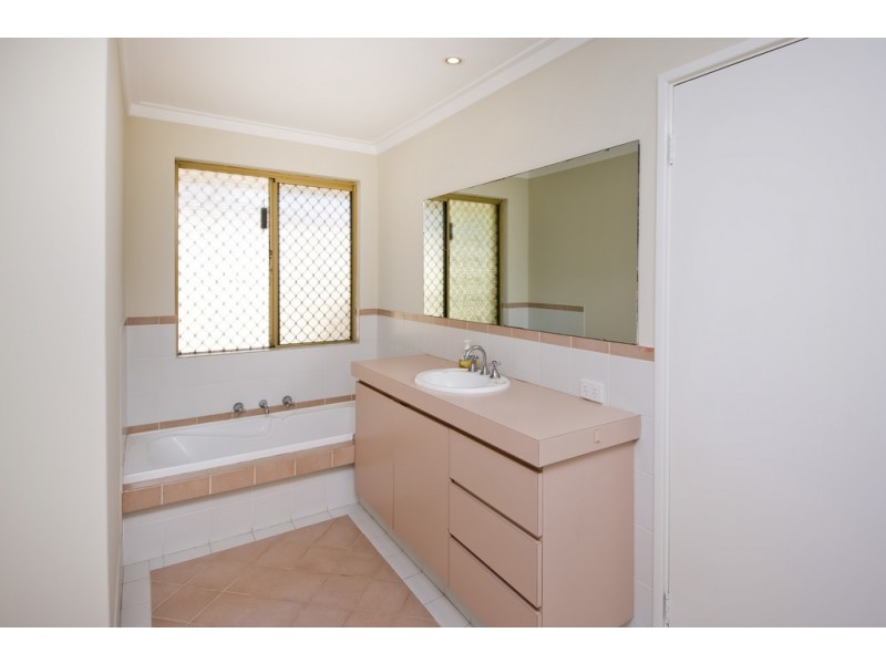 1/17 Satellite Retreat, Kiara WA 6054