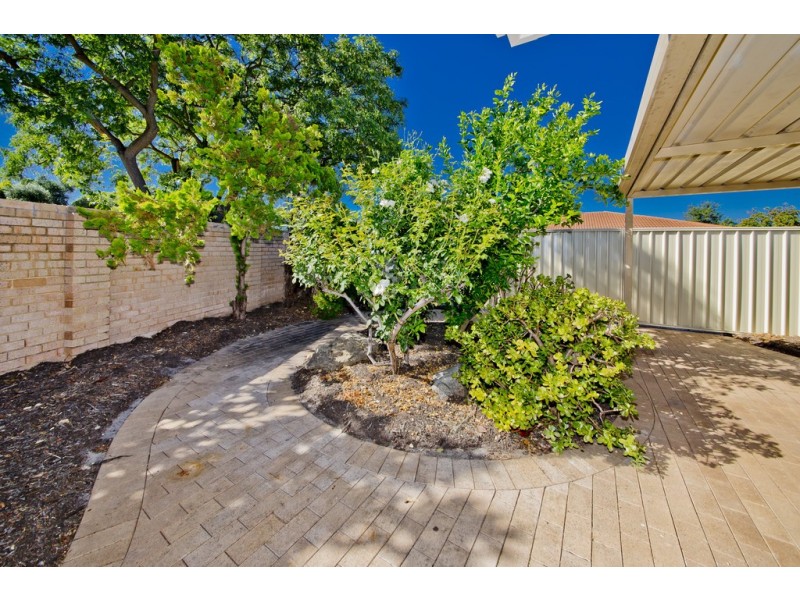 1/17 Satellite Retreat, Kiara WA 6054