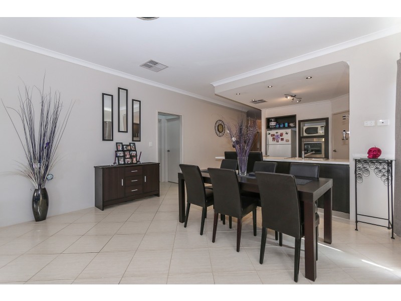 44 Vellum Loop, Aveley WA 6069