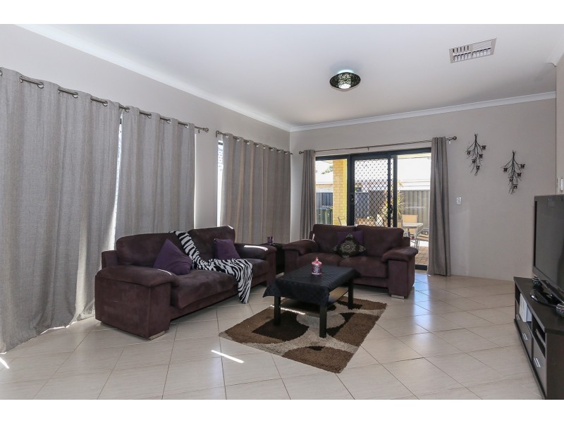 44 Vellum Loop, Aveley WA 6069