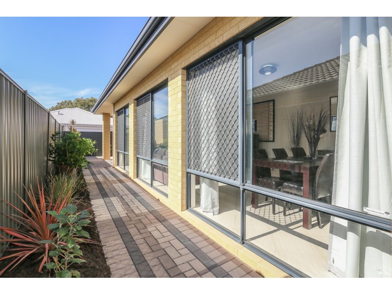 44 Vellum Loop, Aveley WA 6069