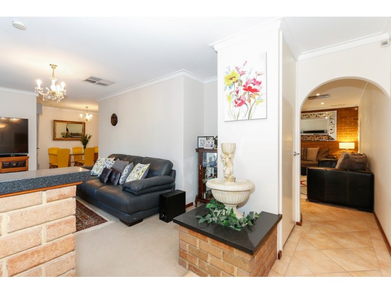 18 Charlbury Way, Eden Hill WA 6054