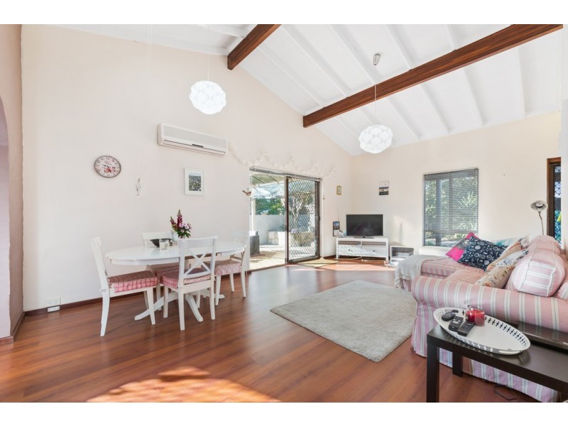 8/19 Hindmarsh Avenue, Yokine WA 6060