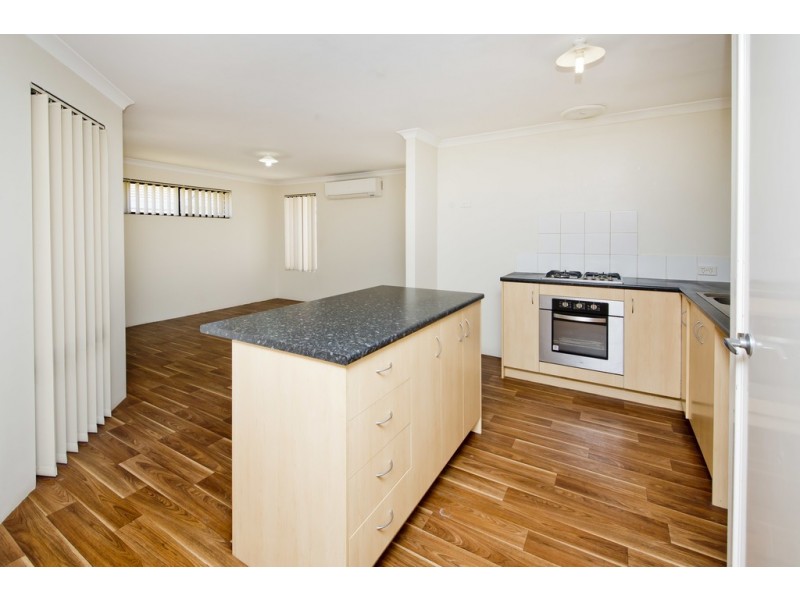 16 Kooya Way, Wattle Grove WA 6107