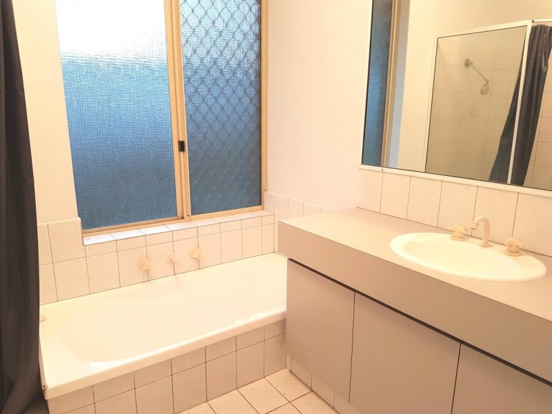 11 Tolbury Retreat, Kiara WA 6054