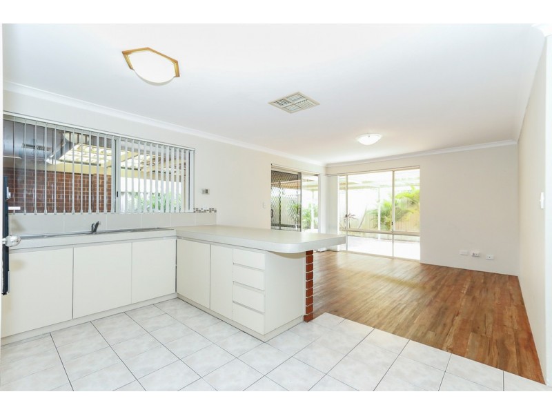 2/7 Hamlyn Glen, Kiara WA 6054