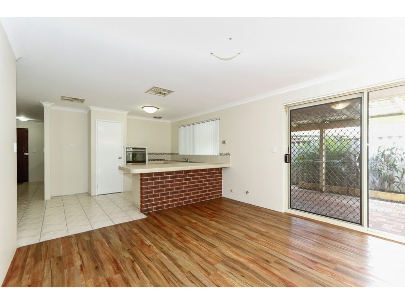 2/7 Hamlyn Glen, Kiara WA 6054
