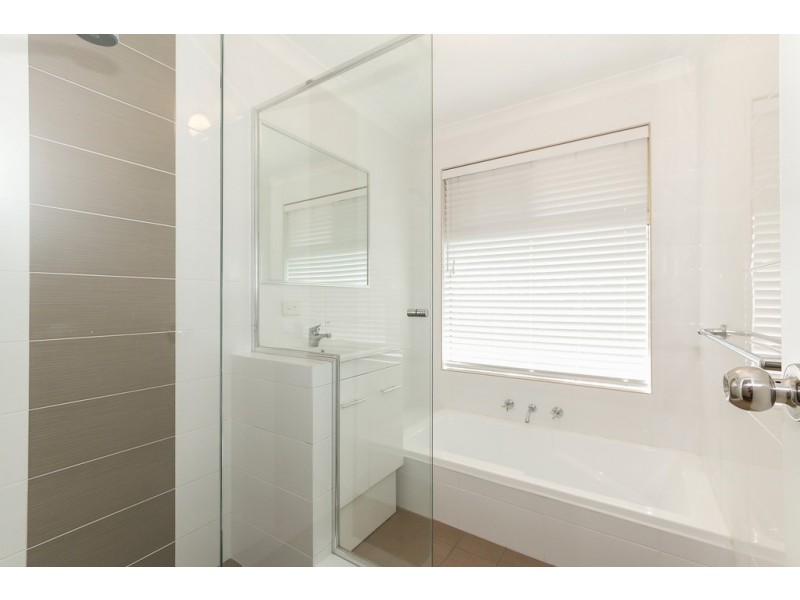 2/7 Hamlyn Glen, Kiara WA 6054