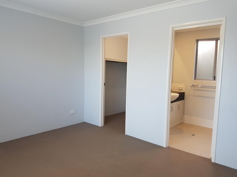 320A Flinders St, Nollamara WA 6061