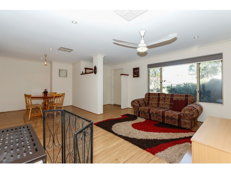 14 Pyrmont Place, Greenmount WA 6056