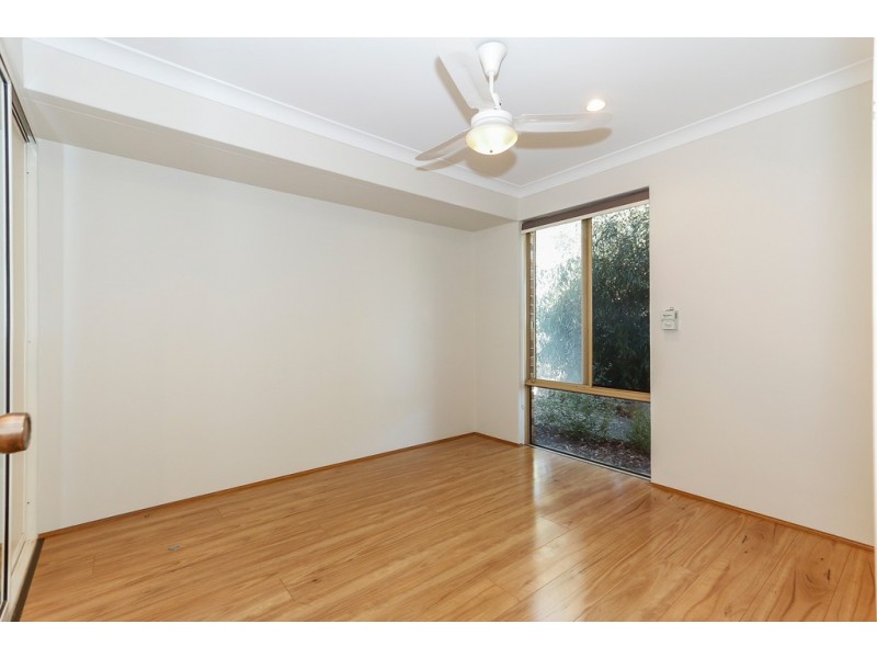 14 Pyrmont Place, Greenmount WA 6056