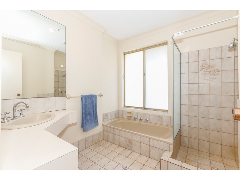 14 Pyrmont Place, Greenmount WA 6056