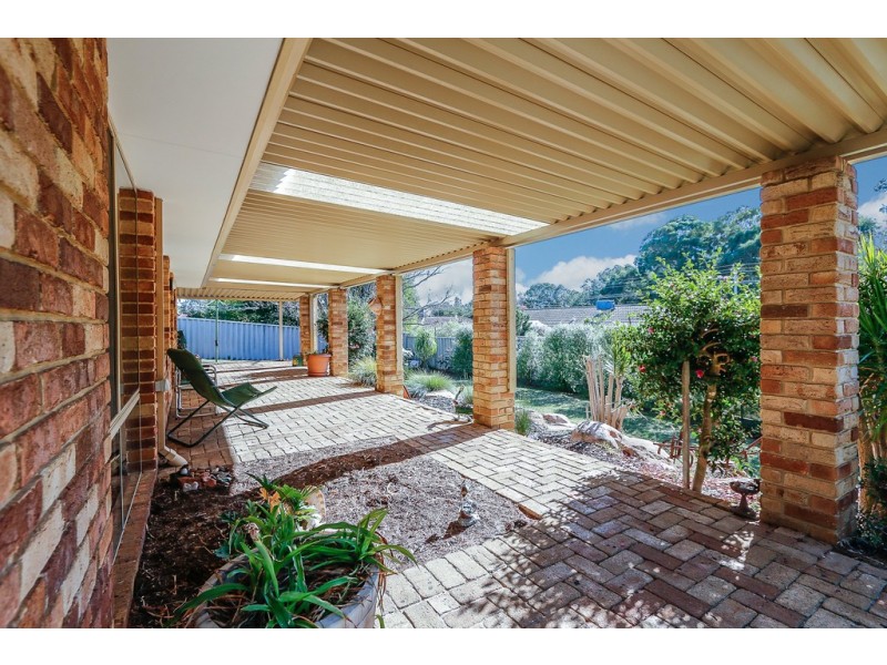 14 Pyrmont Place, Greenmount WA 6056