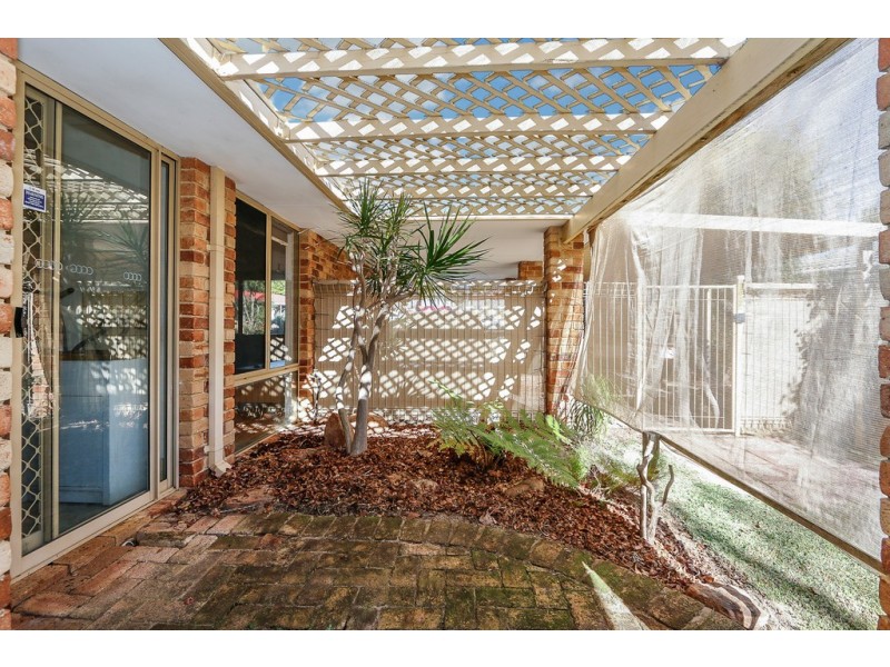 14 Pyrmont Place, Greenmount WA 6056