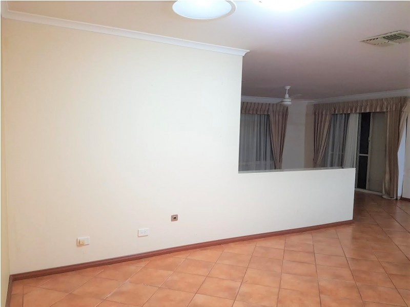 13A Camden St, Dianella WA 6059