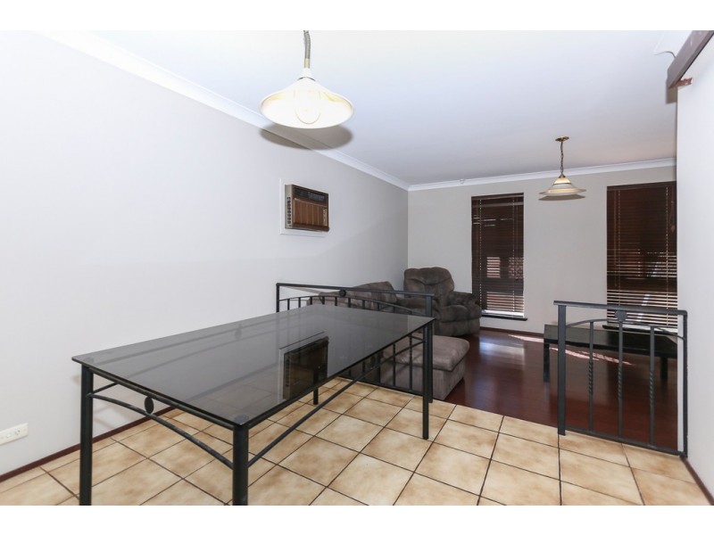 21 Capstone Way, Marangaroo WA 6064