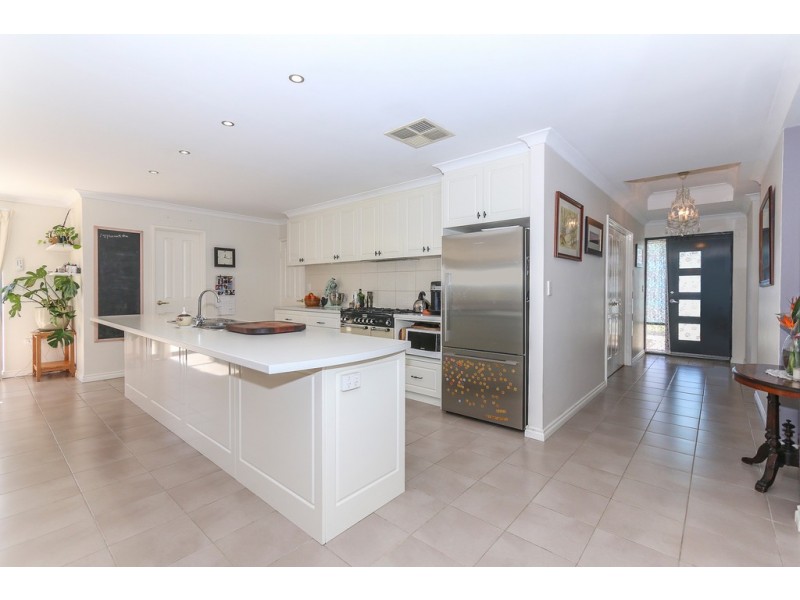 3 Turnberry Way, The Vines WA 6069