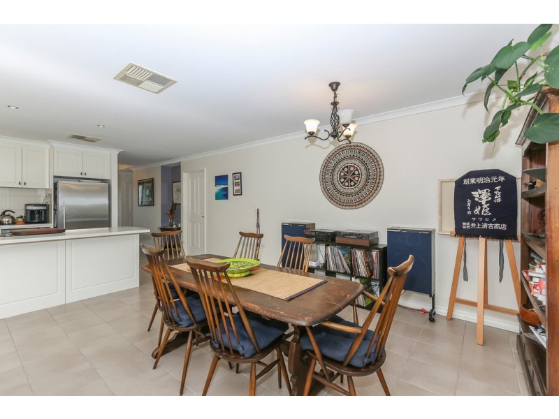 3 Turnberry Way, The Vines WA 6069