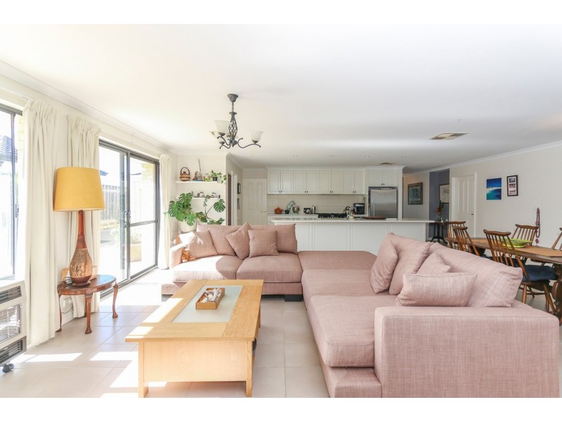 3 Turnberry Way, The Vines WA 6069