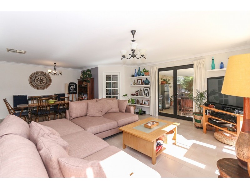 3 Turnberry Way, The Vines WA 6069