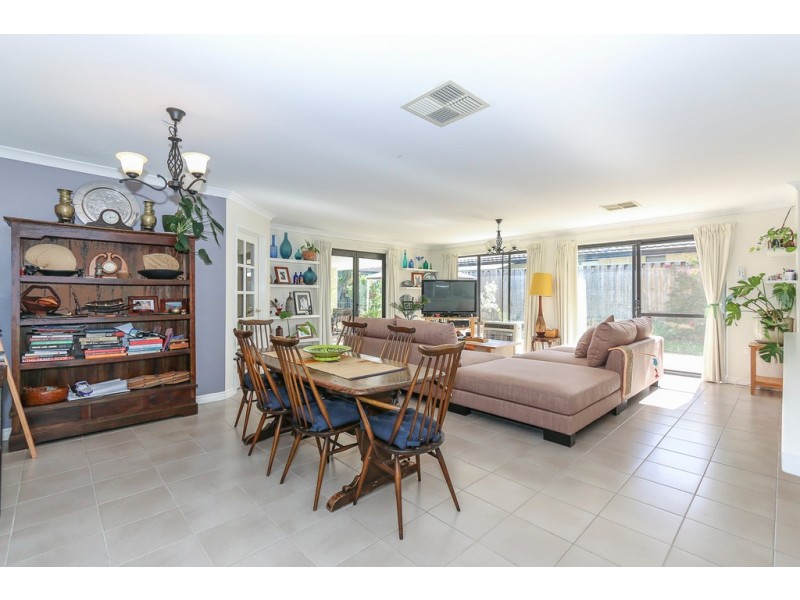 3 Turnberry Way, The Vines WA 6069