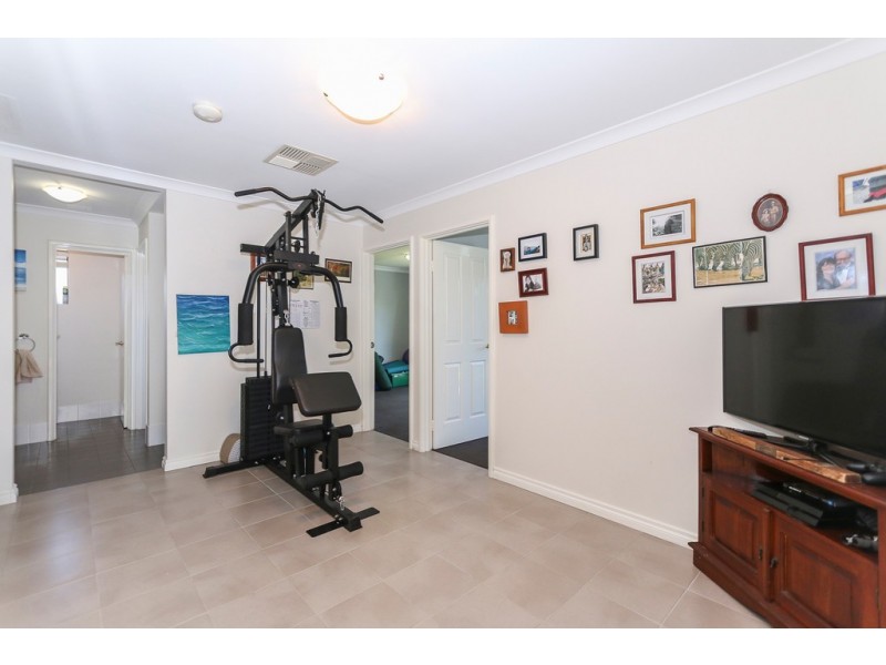 3 Turnberry Way, The Vines WA 6069
