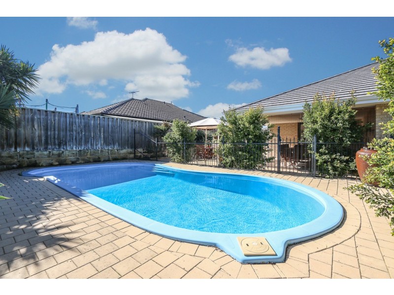 3 Turnberry Way, The Vines WA 6069