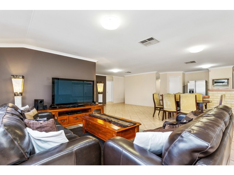 17 The Crest, Cockburn Central WA 6164