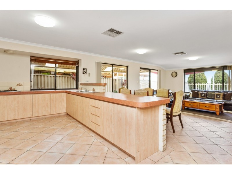 17 The Crest, Cockburn Central WA 6164