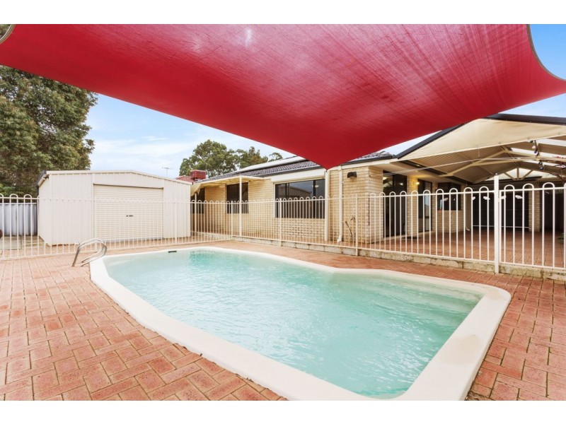 17 The Crest, Cockburn Central WA 6164